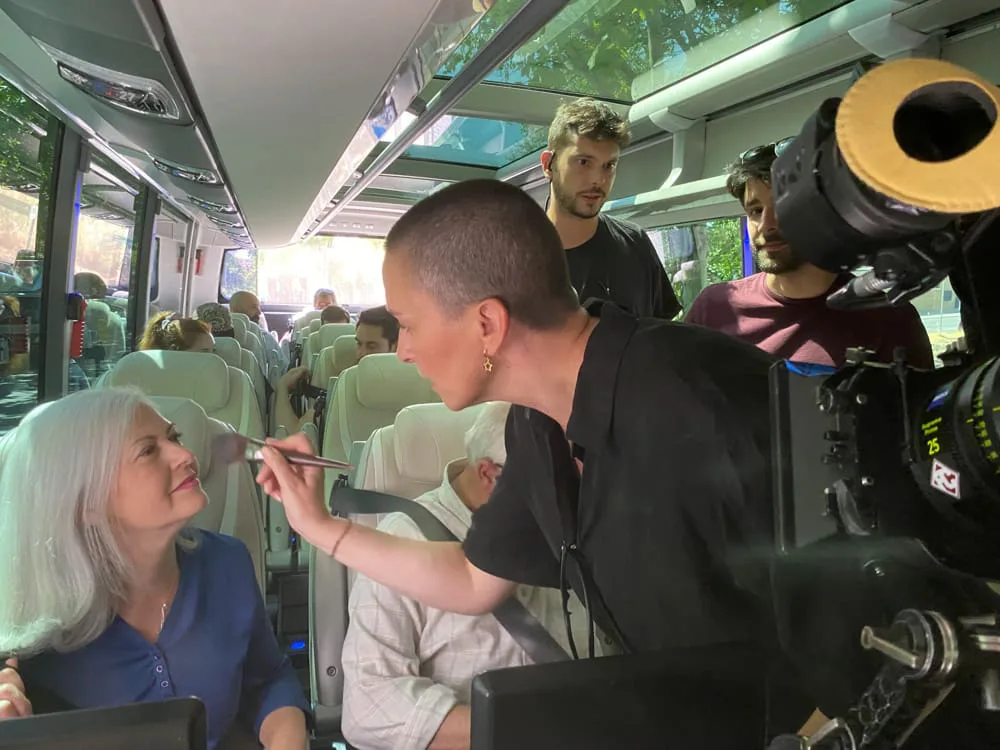 Alsa, making of: equipo de maquillaje y peluquería