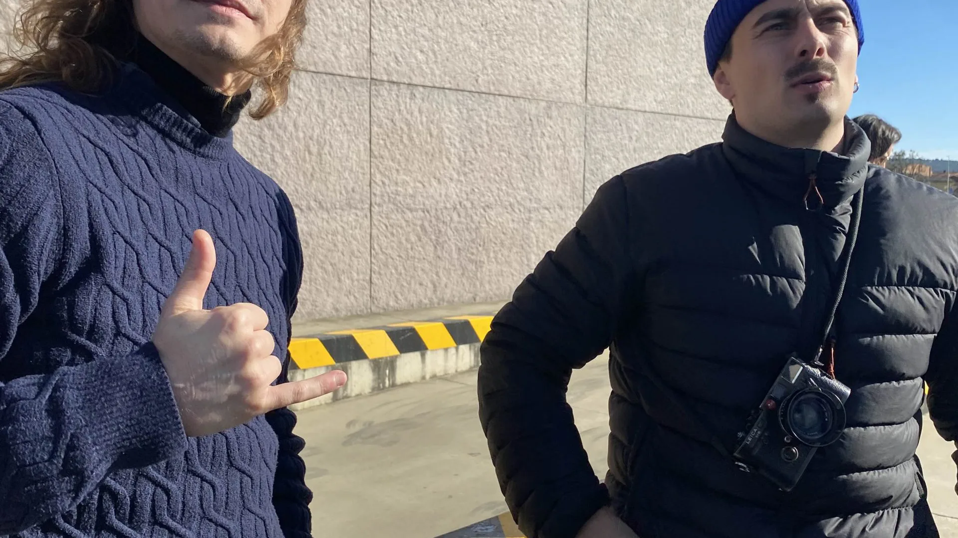 Seat Connect, behind the scenes: crew outside the stage
