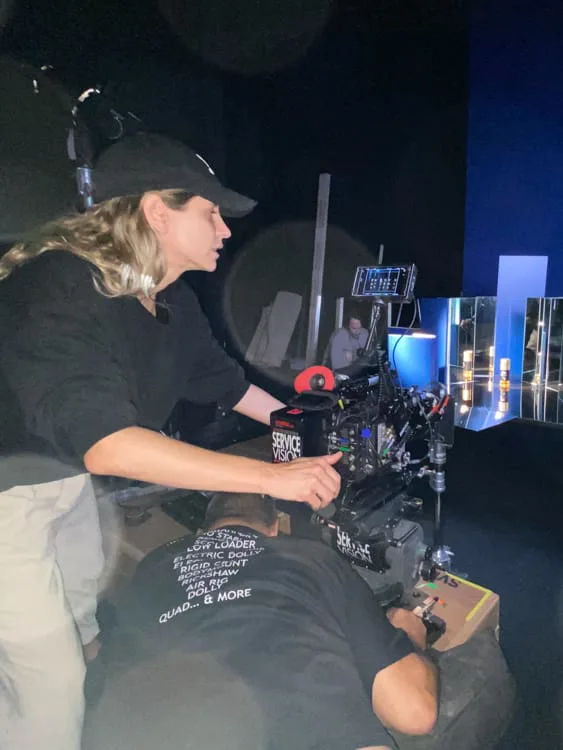 ISDIN Retinal, behind the scenes: camera operator setting up a low shot