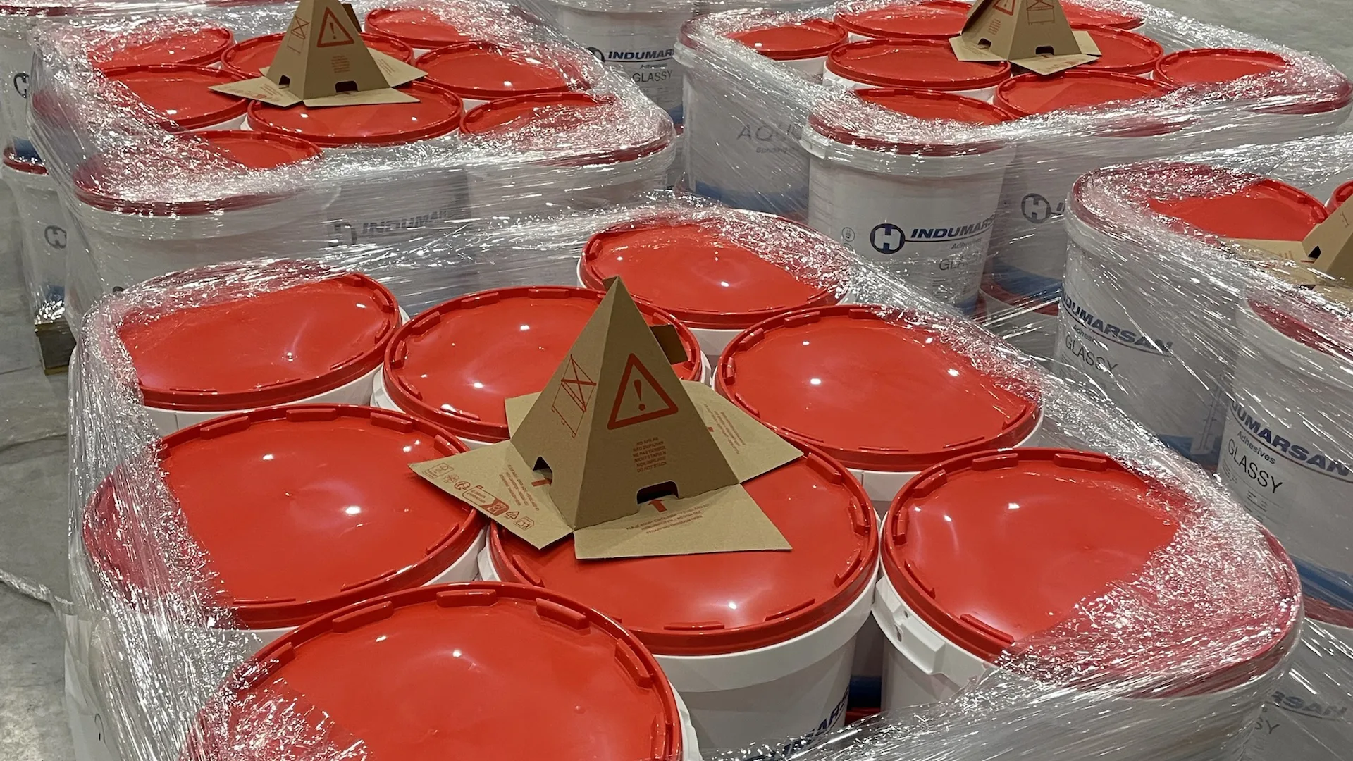Repsol x Dakar, behind the scenes: buckets of slime for the ramp