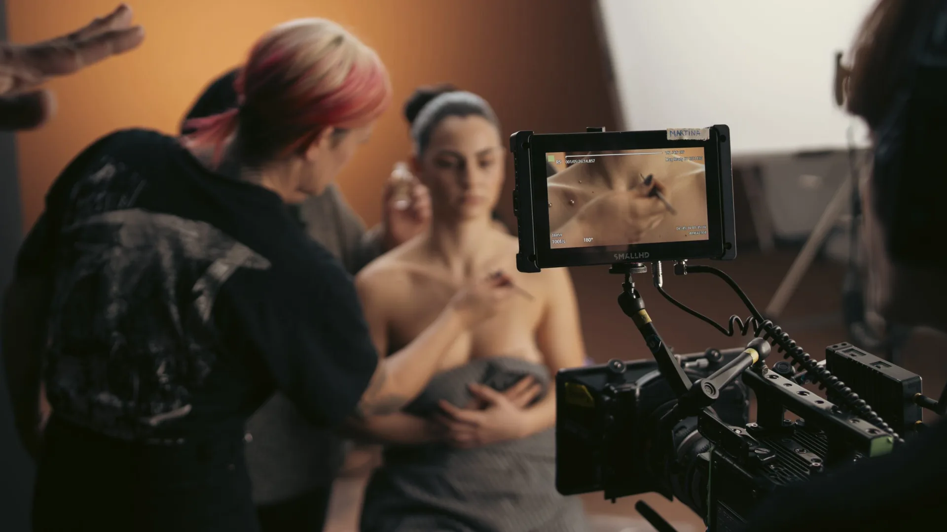 Sanex Therapy, behind the scenes: hair and make-up before a take
