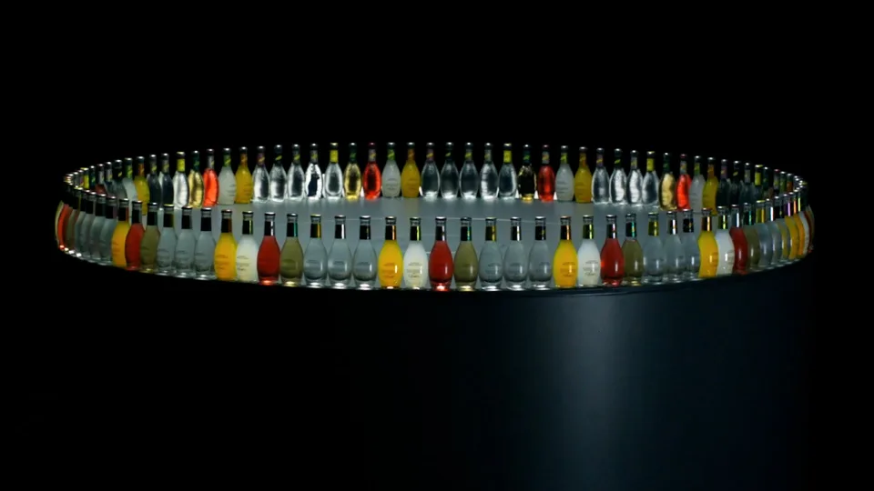 Schweppes, dirigido por Alberto Arellano