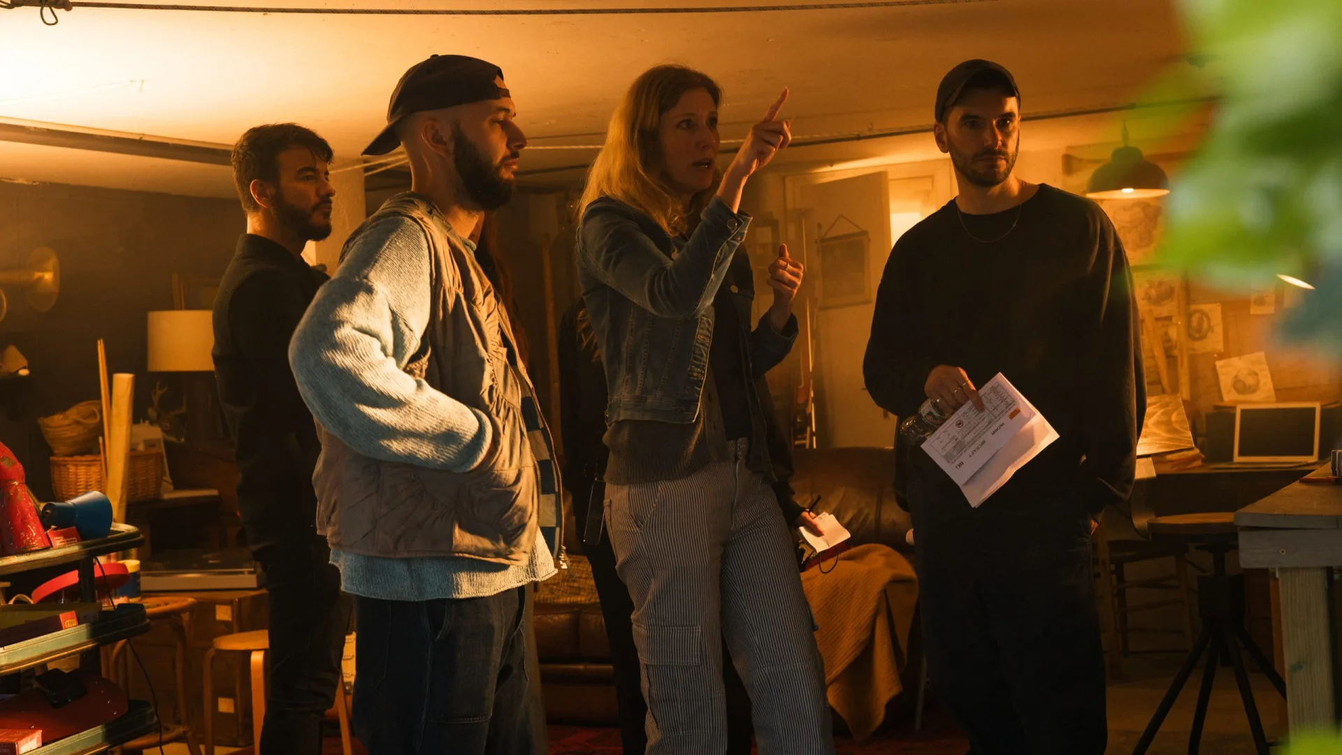 Shredded Wheat shoot: crew discussing the next shot on the workshop set